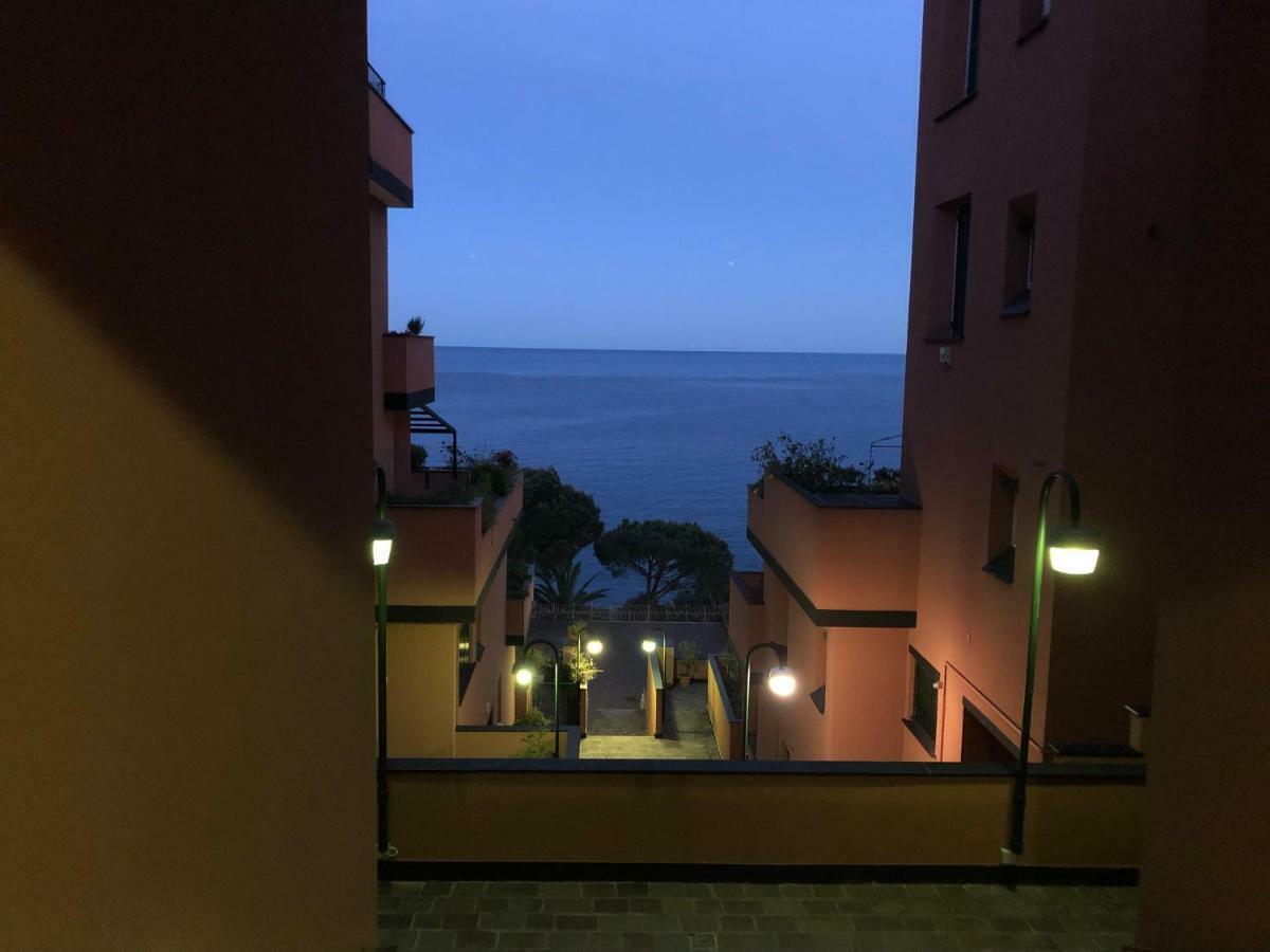 Casa Mimosa Appartement Varazze Buitenkant foto